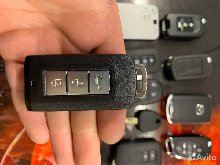 Ключ Mitsubishi pajero sport