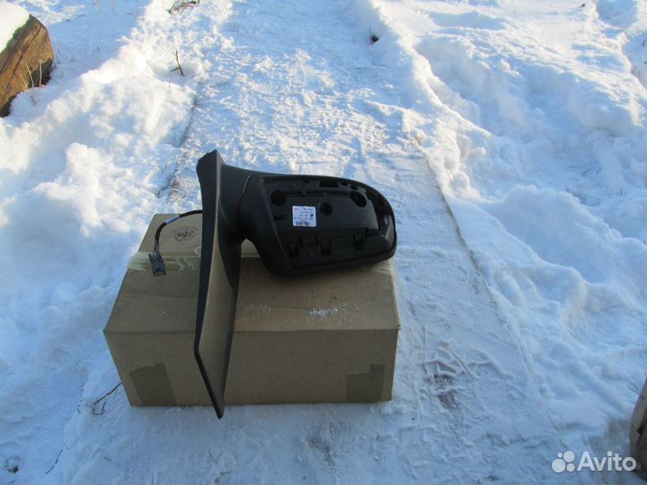 Новое оригинал Зеркало правое Ford C-Max 2003-2010