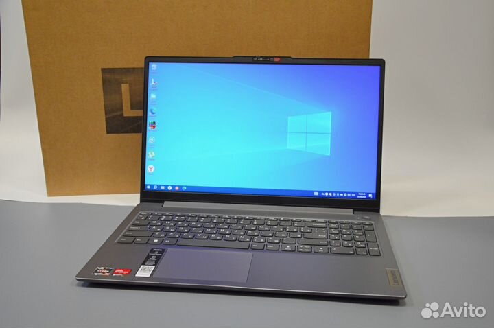 Lenovo IdeaPad Slim 3 Ryzen 5 7520U/8G DDR5/SSD256