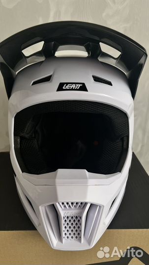 Мотошлем кроссовый Leatt