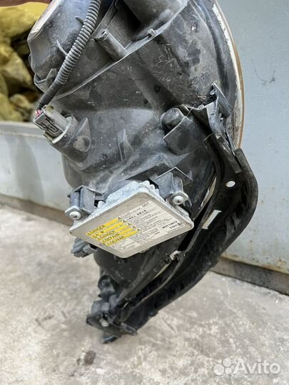 Фара правая ксенон Honda Fit / Jazz