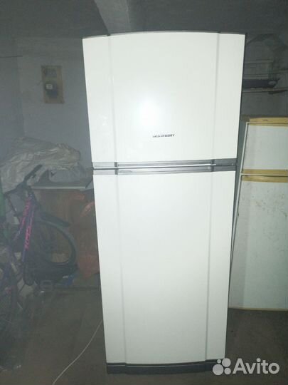Холодильник бу beko