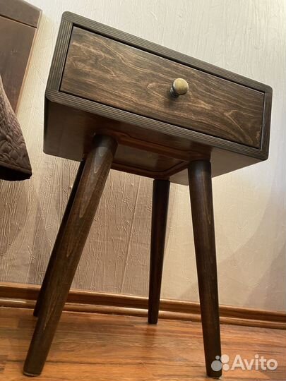Тумба прикроватная