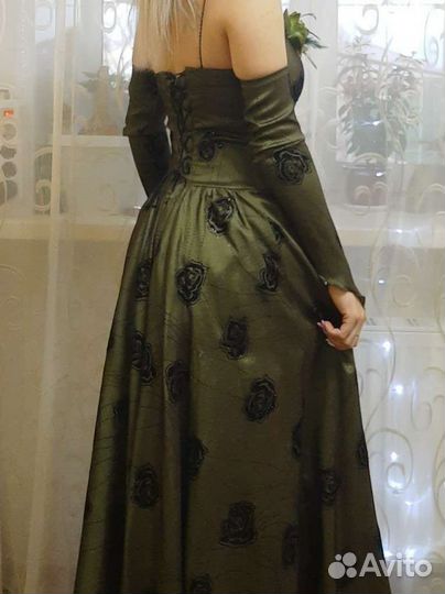 Продам платья