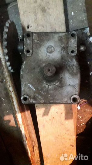 Шестерня с редуктором