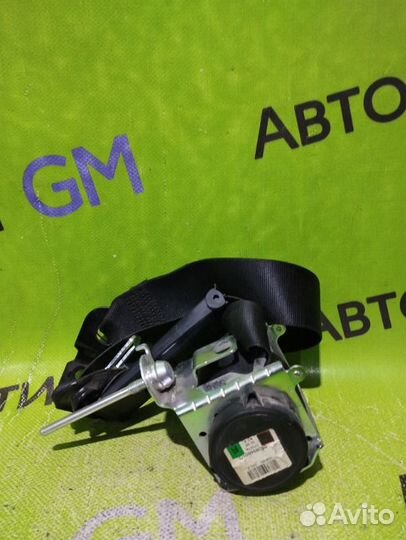 Ремень безопасности передний правый Opel Zafira