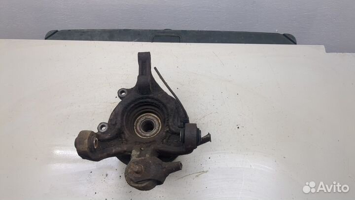 Ступица (кулак, цапфа) левая задняя Lexus RX, 2006