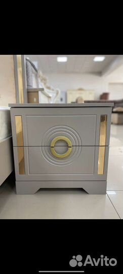 Продам спальный гарнитур