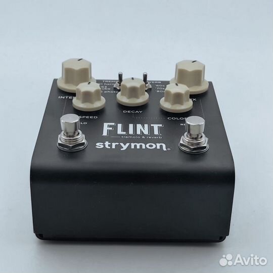 Ревербератор с тремоло Strymon Flint