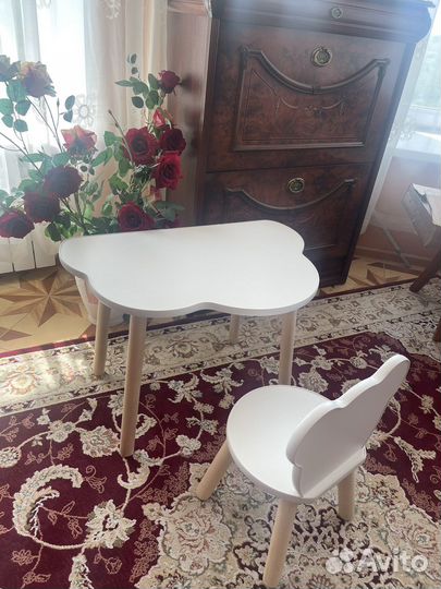 Детский столик и стульчик деревянный