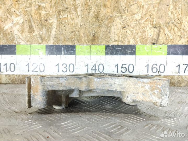 Крышка двигателя передняя Mitsubishi L200 KB