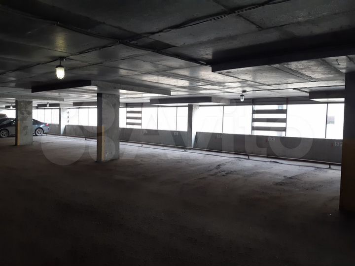 Машиноместо, 15 м²