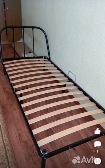 Кровать с матрасом