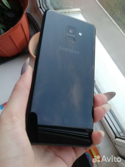 Samsung Galaxy A8+ SM-A730F/DS, 4/32 ГБ