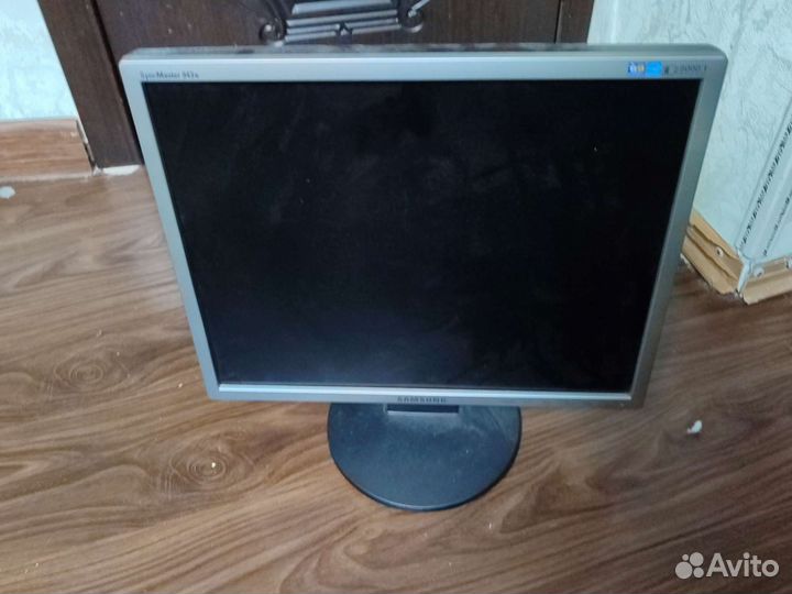 Монитор samsung