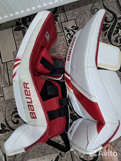 Вратарские хоккейные щитки bauer