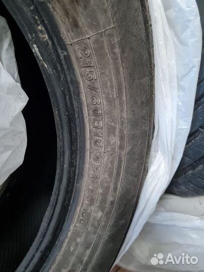 Yokohama BluEarth AE01 215/60 R16 99V