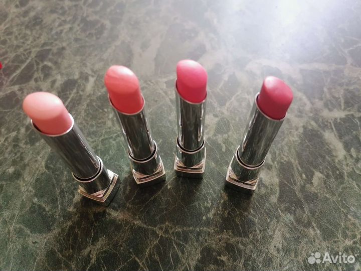 Помада-бальзам Maybelline Whisper Америка