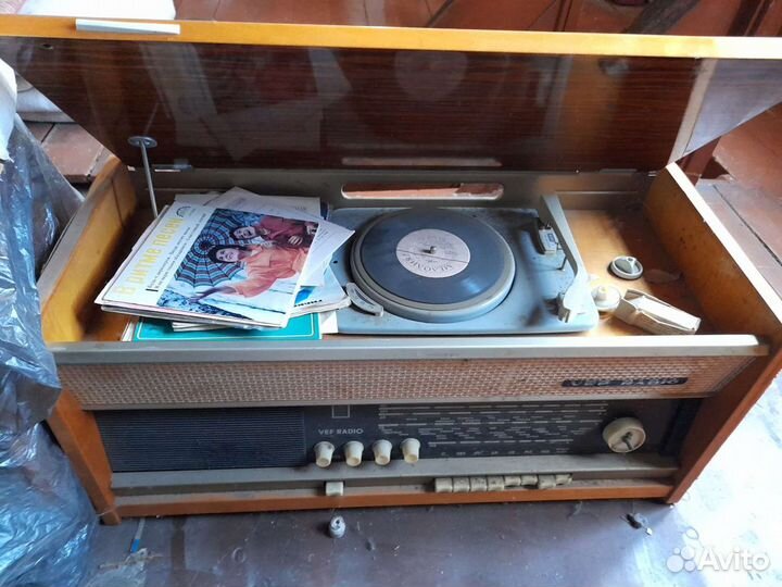 Ламповая радиола VEF radio СССР