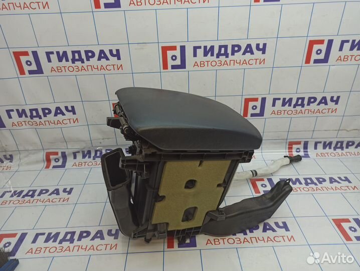 Подлокотник Toyota Land Cruiser Prado (J150) 58905