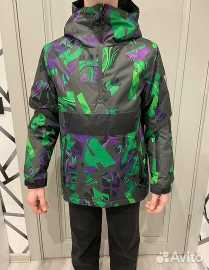 Горнолыжная куртка