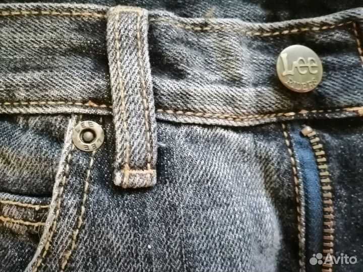 Джинсы Lee