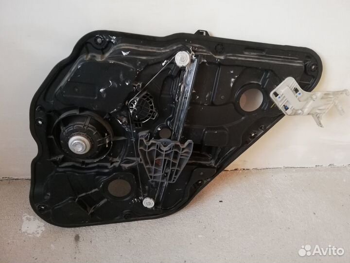 Стеклоподъемник задний левый Hyundai Sonata 6