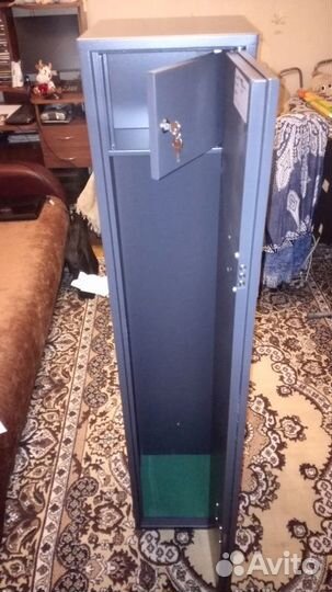 Сейф металлический