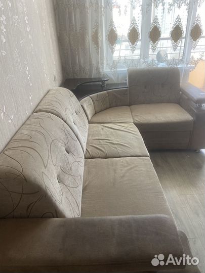 Диван