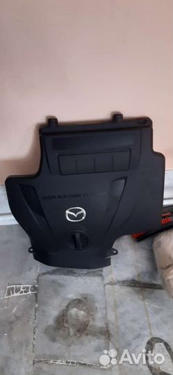 Крышка двигателя декоративная Mazda CX-7