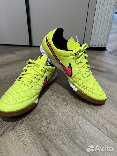 Футзалки Nike tiempo