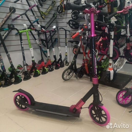 Самокат с дисковым тормозом