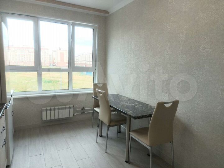 2-к. квартира, 57 м², 4/9 эт.