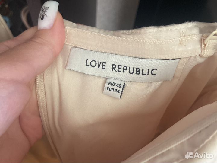 Вечернее платье