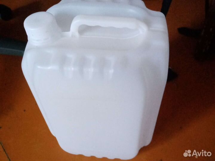 Канистра пластиковая 10 литров