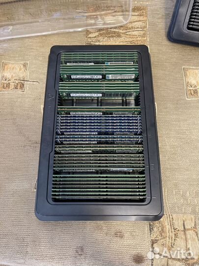 Память сервера 8Gb 36шт 288Gb PC3-12800R 1Rx4