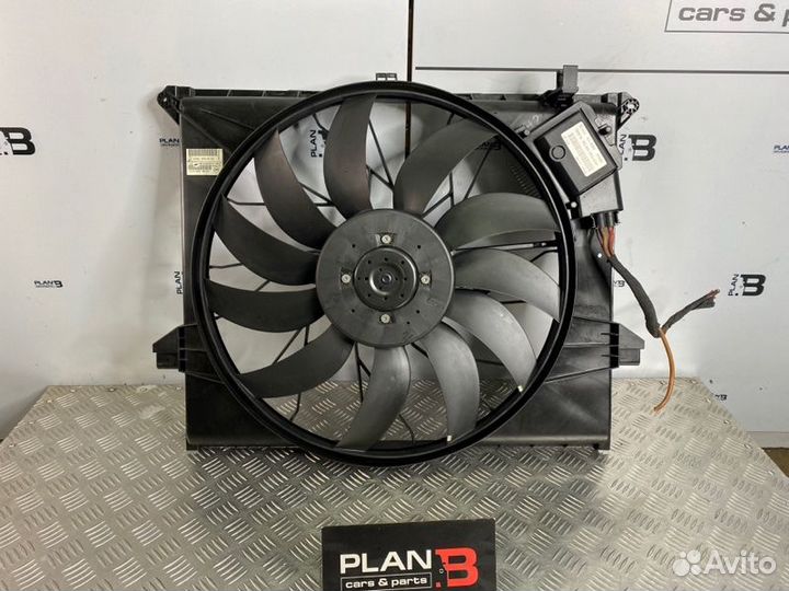 Вентилятор охлаждения радиатора Mercedes-Benz