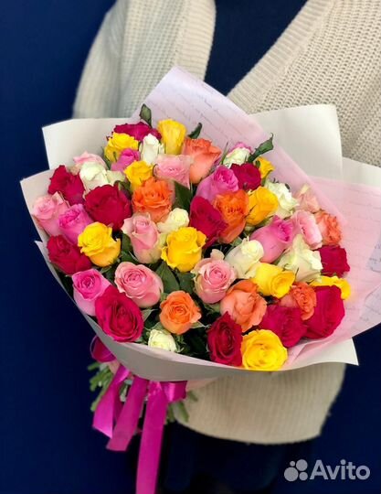 Букет из 51 розы Кения микс 35-40см в матовой бума