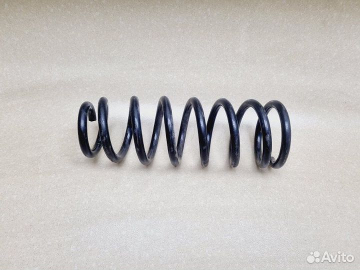 Пружина задняя Toyota Avensis 2.0 1AZ-FSE AT 2007