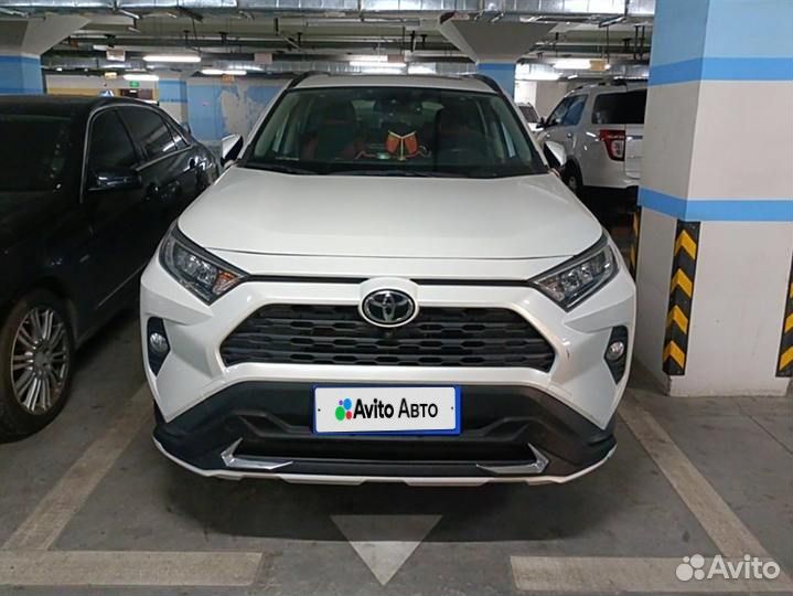Toyota RAV4 2.0 CVT, 2021, 31 800 км