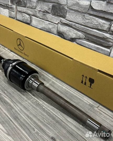 Привод передний Mercedes A1673301301