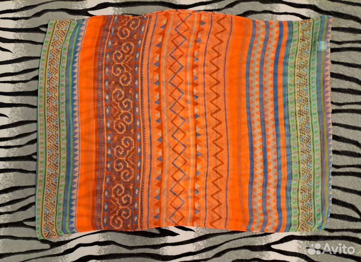 Шарфы и палантины модные женские шарфики