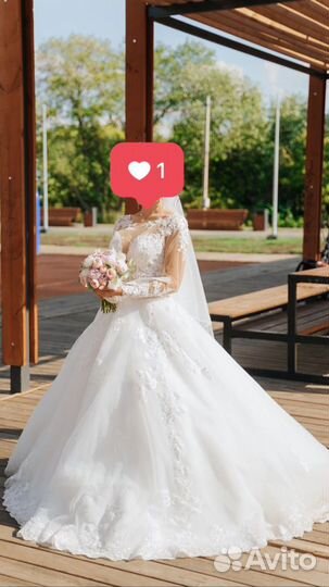 Свадебное платье