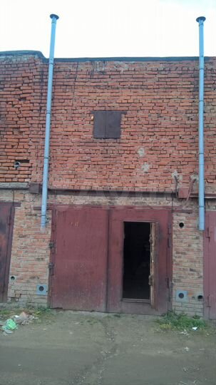 Гараж, > 30 м²