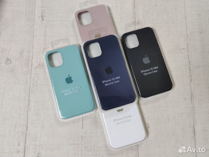 Silicone Case с закрытым низом для iPhone