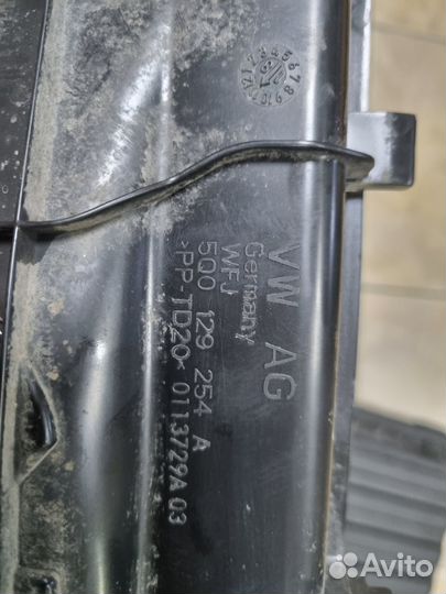 Корпус воздушного фильтра Фольксваген Шкода 1.4 л