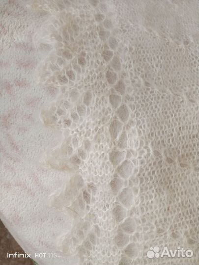 Пуховый платок шаль