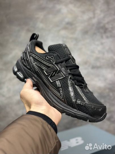 Кроссовки мужские new balance