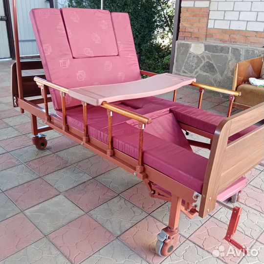 Кровать для лежачих больных
