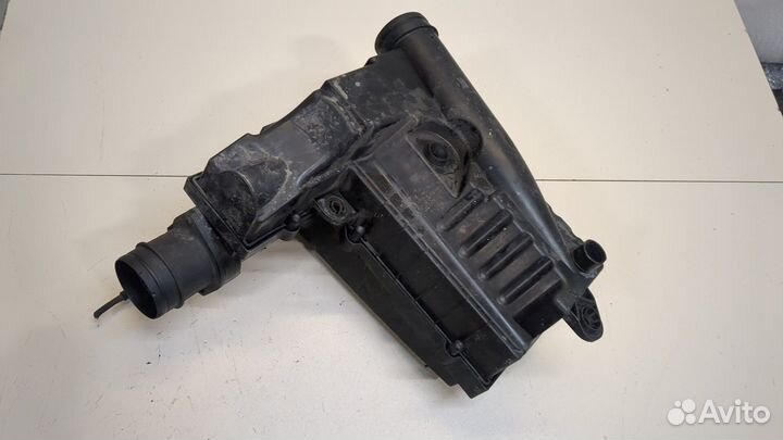 Корпус воздушного фильтра Volkswagen Touran, 2007